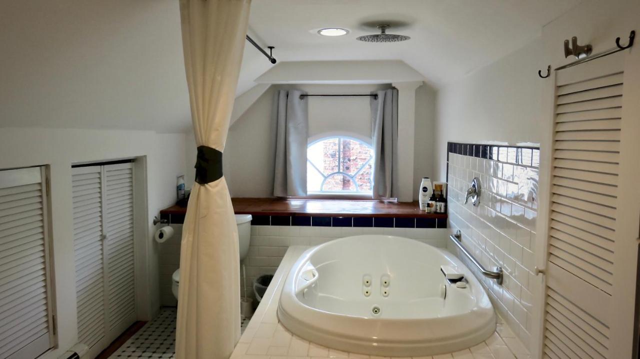 Guesthouse Elizabeth Bagian luar foto